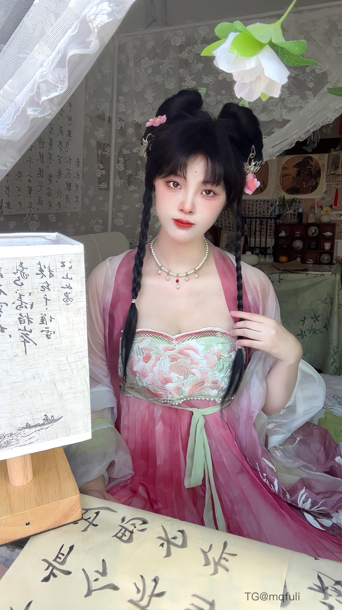 图片[2]-抖音 枝枝栗子 微密圈  NO.004期 【11P】最新至：2025.5.11-图佳人